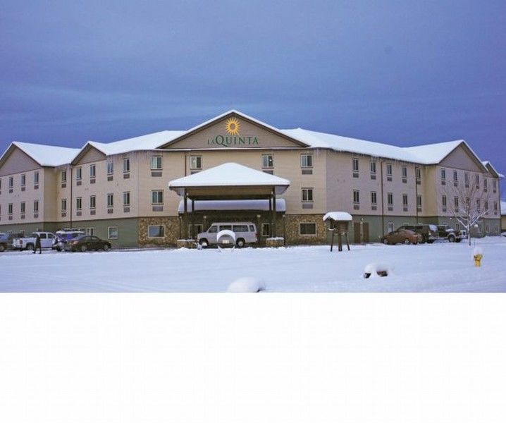 Отель La Quinta By Wyndham Fairbanks Airport Экстерьер фото