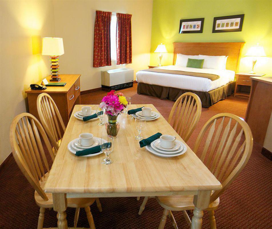 Отель La Quinta By Wyndham Fairbanks Airport Экстерьер фото